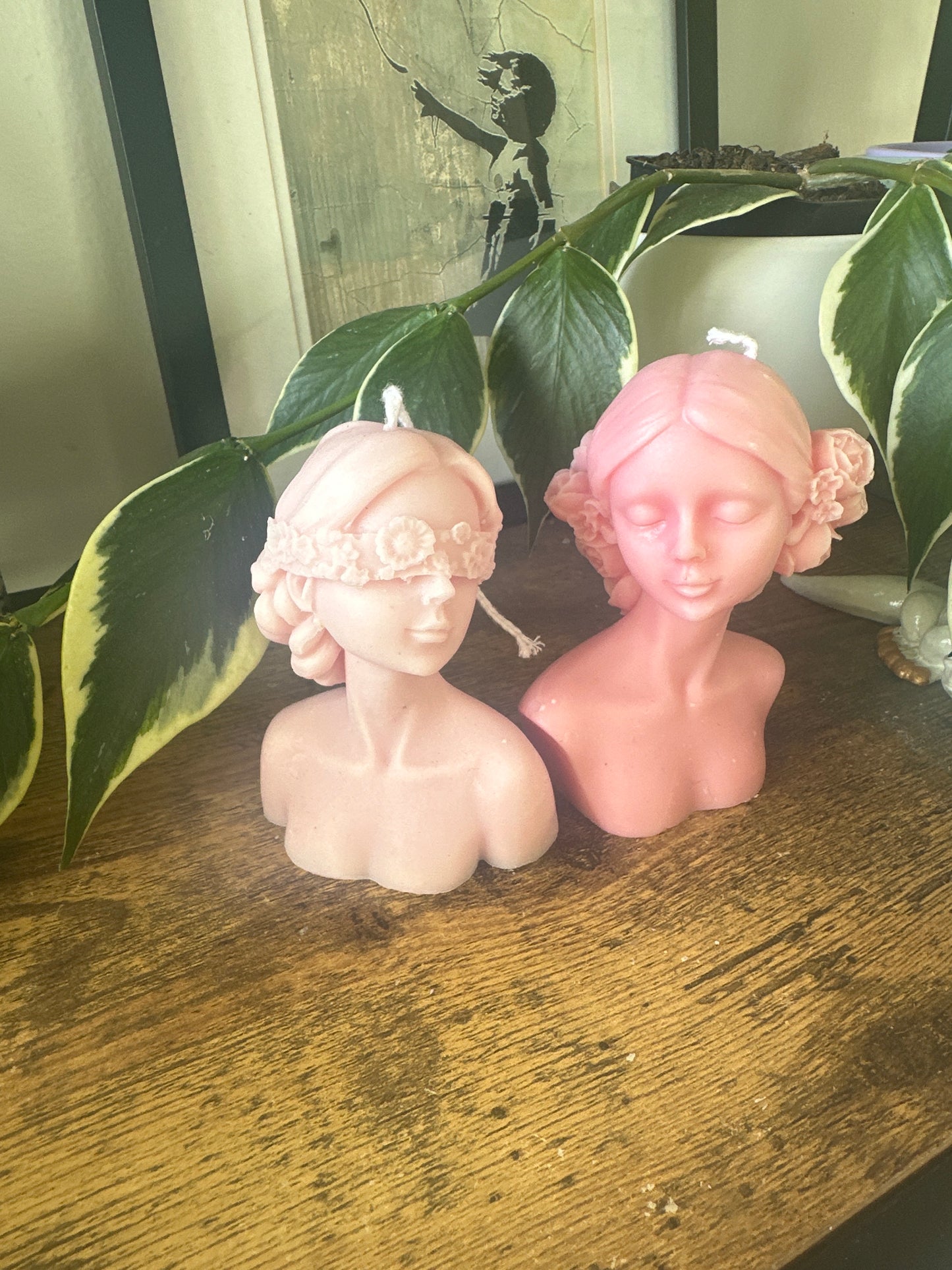 Set of Sisters