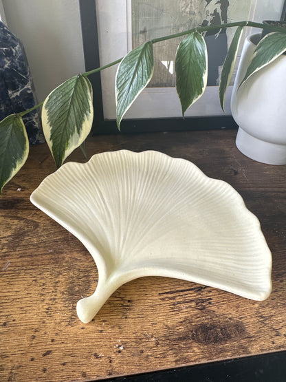 Ginkgo leaf tray