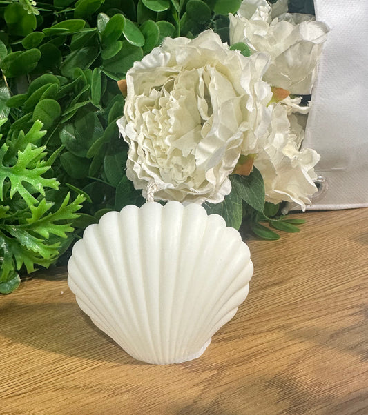 Scallop candle