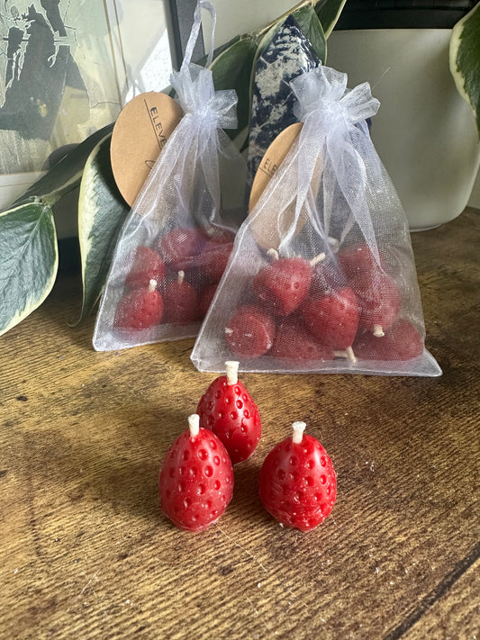 Strawberry mini candles