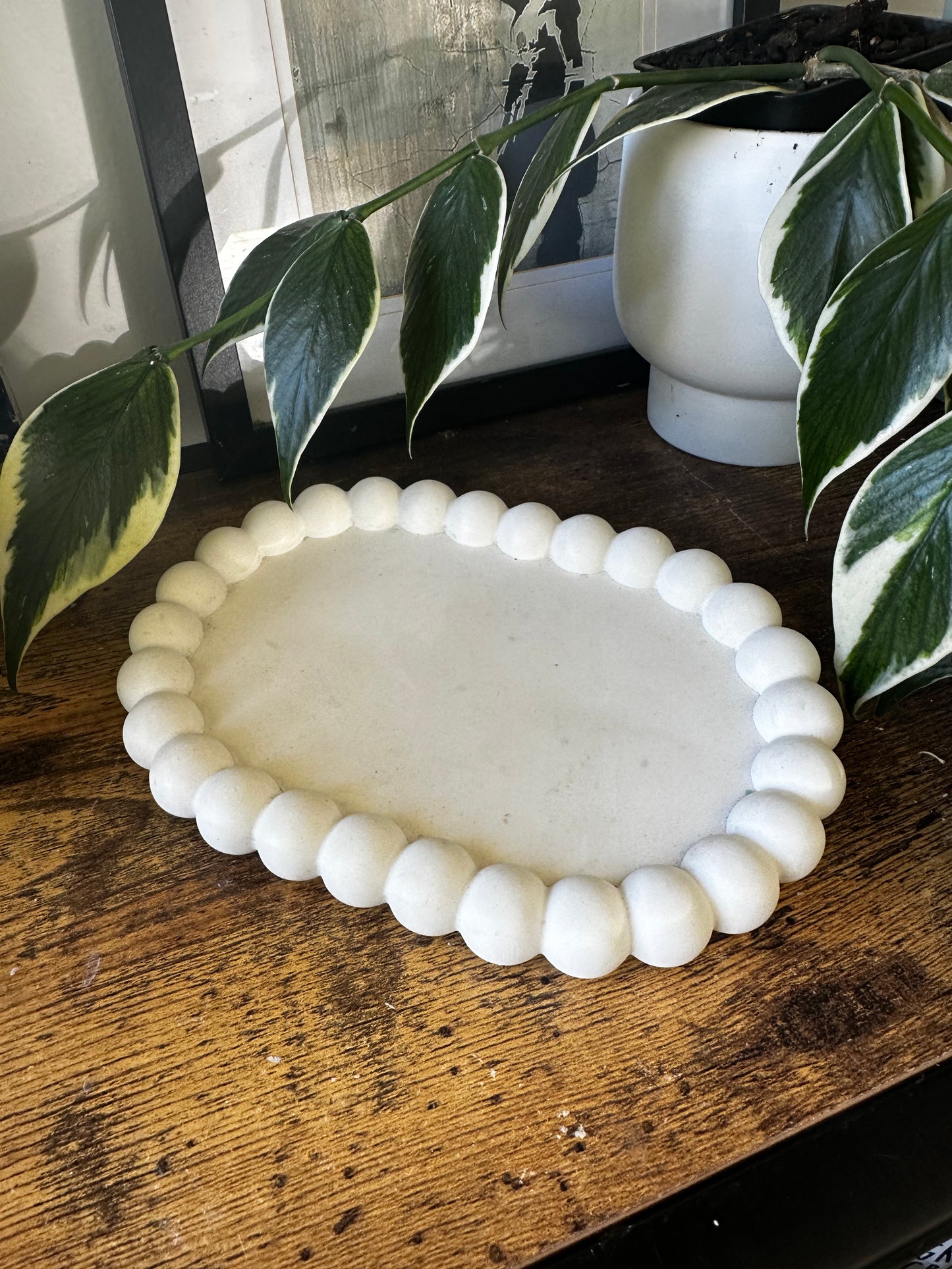 Oval bubble tray